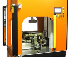 Urządzenie do oklejania pudełek kartonowych IML MACHINERY DA 900